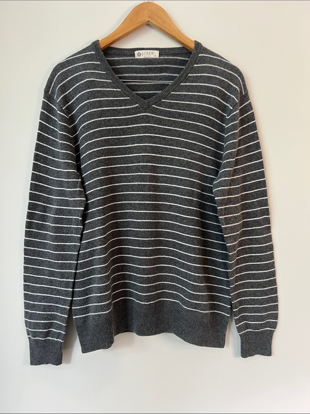 J. Crew Men’s Cotton/Cashmere Sweater. Medium, Like New. Gray w/ white pinstripe
